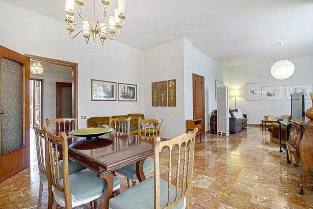 Frati Bigi With Two Bedrooms And Parking Florenz Exterior foto