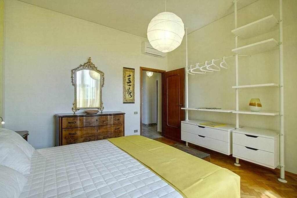 Frati Bigi With Two Bedrooms And Parking Florenz Exterior foto